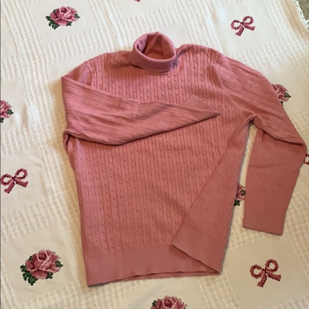 Light pink turtle neck